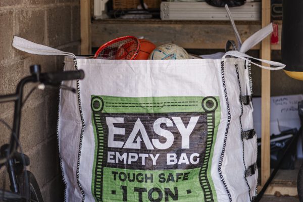 Easy Empty Bag Garage